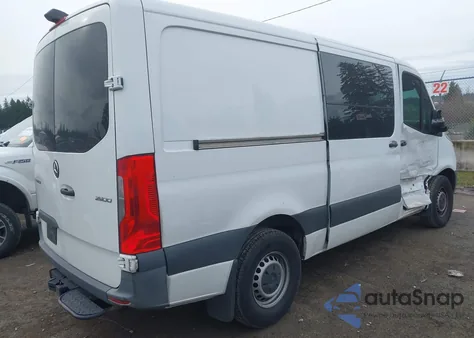 2021 Mercedes-Benz Sprinter 2500 Standard Roof I4 z USA, uszkodzony, nr VIN W1W40BHY3MT048107